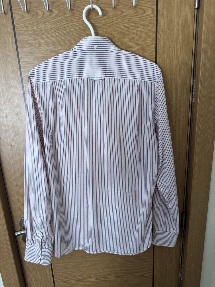 Camisa gant  em perfeito estado