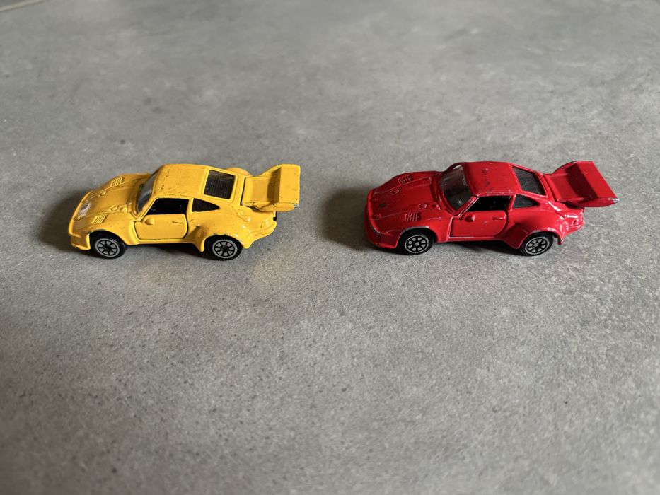 Resoraki Welly 2X Porsche 935