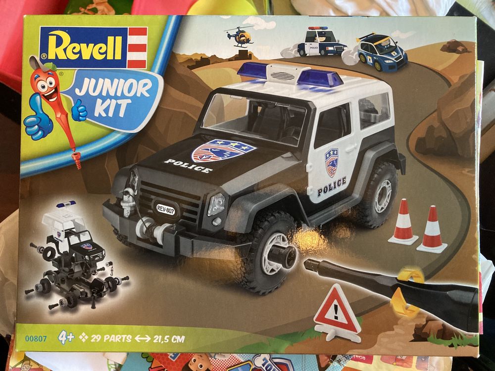 Kit jeep para montar da Revel  junior por abrir