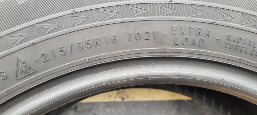 Opony 215 65 R 16 102V Nokian Type