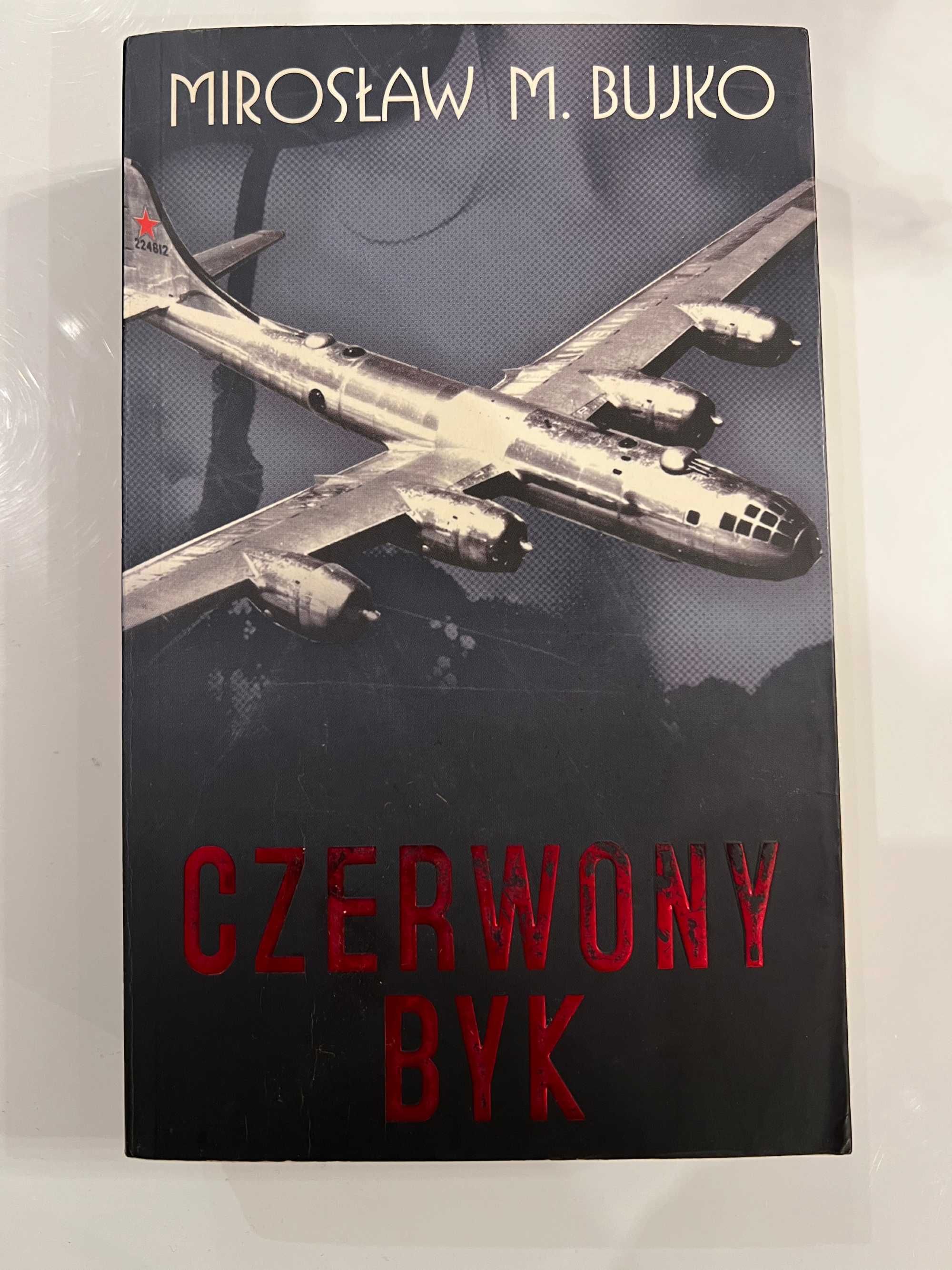 Czerwony Byk Mirosław M. Bujko