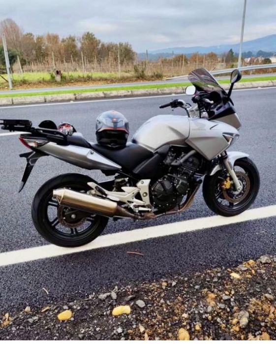 Mota Honda cbf600 ano de 2007,  só 7000km. Como nova