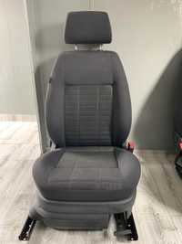 Fotel przedni prawy Volkswagen Polo 9N