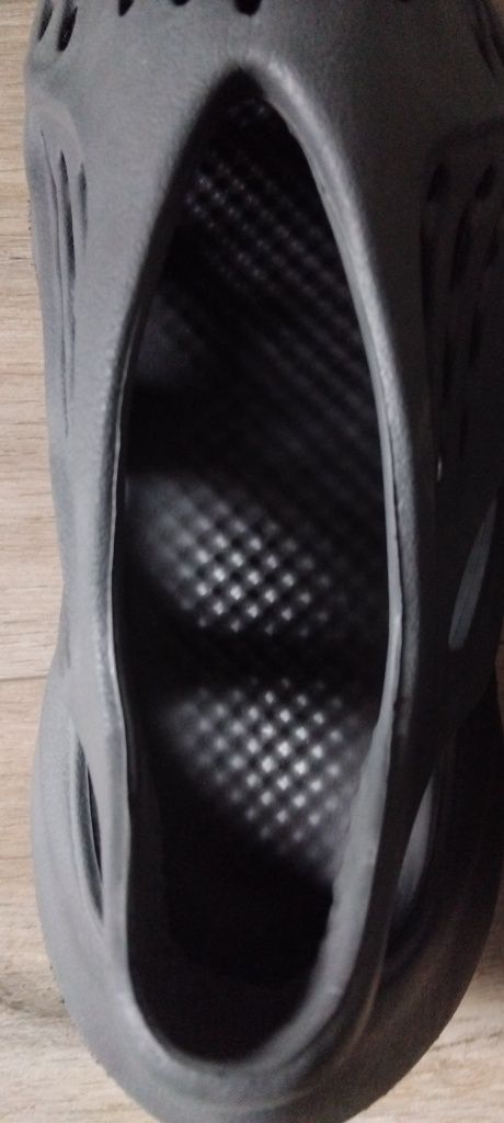 Adidas Yeezy foam rnnr