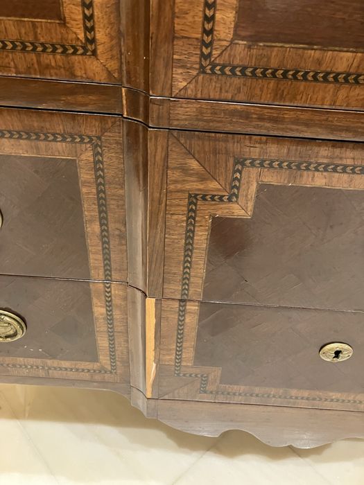 Cómoda antiga para recuperar