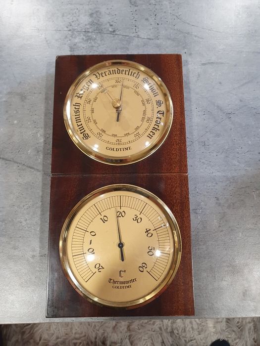 Stara analogowa stacja pogody