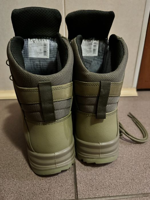 Ботинки берцы  олива