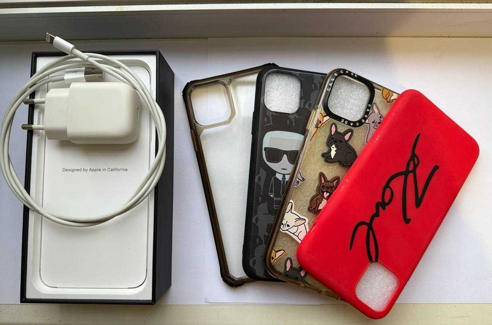 Iphone 11 pro max Супер стан, Комплект