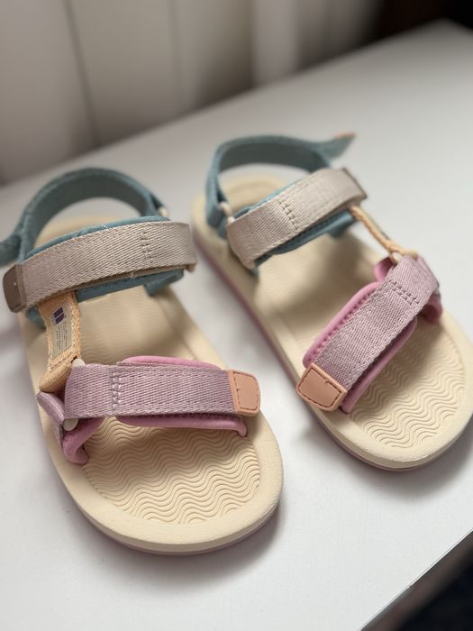 Босоніжки фірми некст