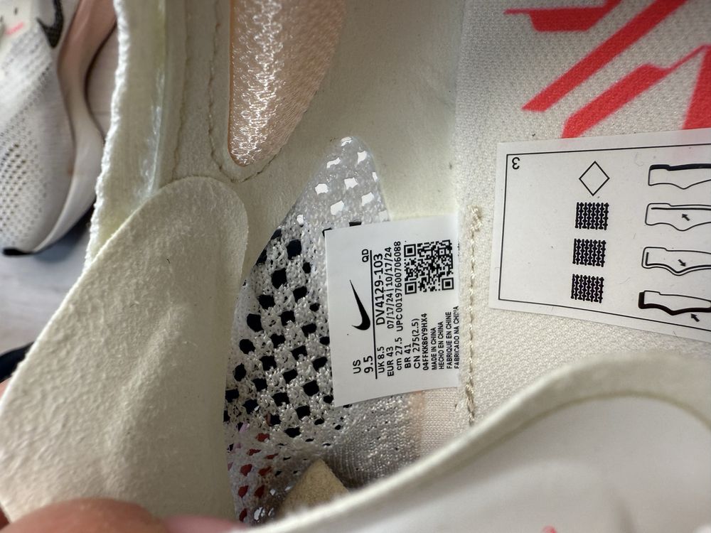 Кросівкии Nike ZOOMX VAPORFLY NEXT% 3 DV4129-103