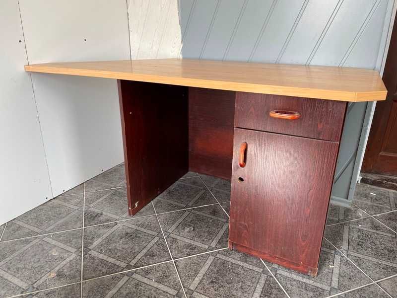 Oddam za darmo Biurko Komputerowe Biurowe 150x70x75cm