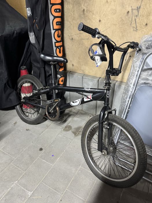 BMX велосипед у гарному стані + пеги (труби для трюків)