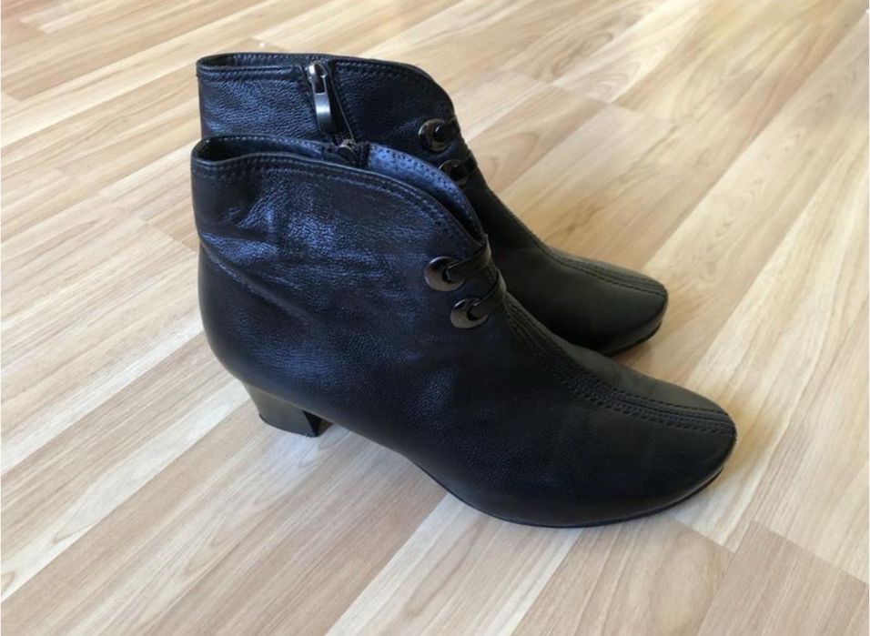 Черевички жіночі ,ботильйони натуральна шкіра Stefano на підборах