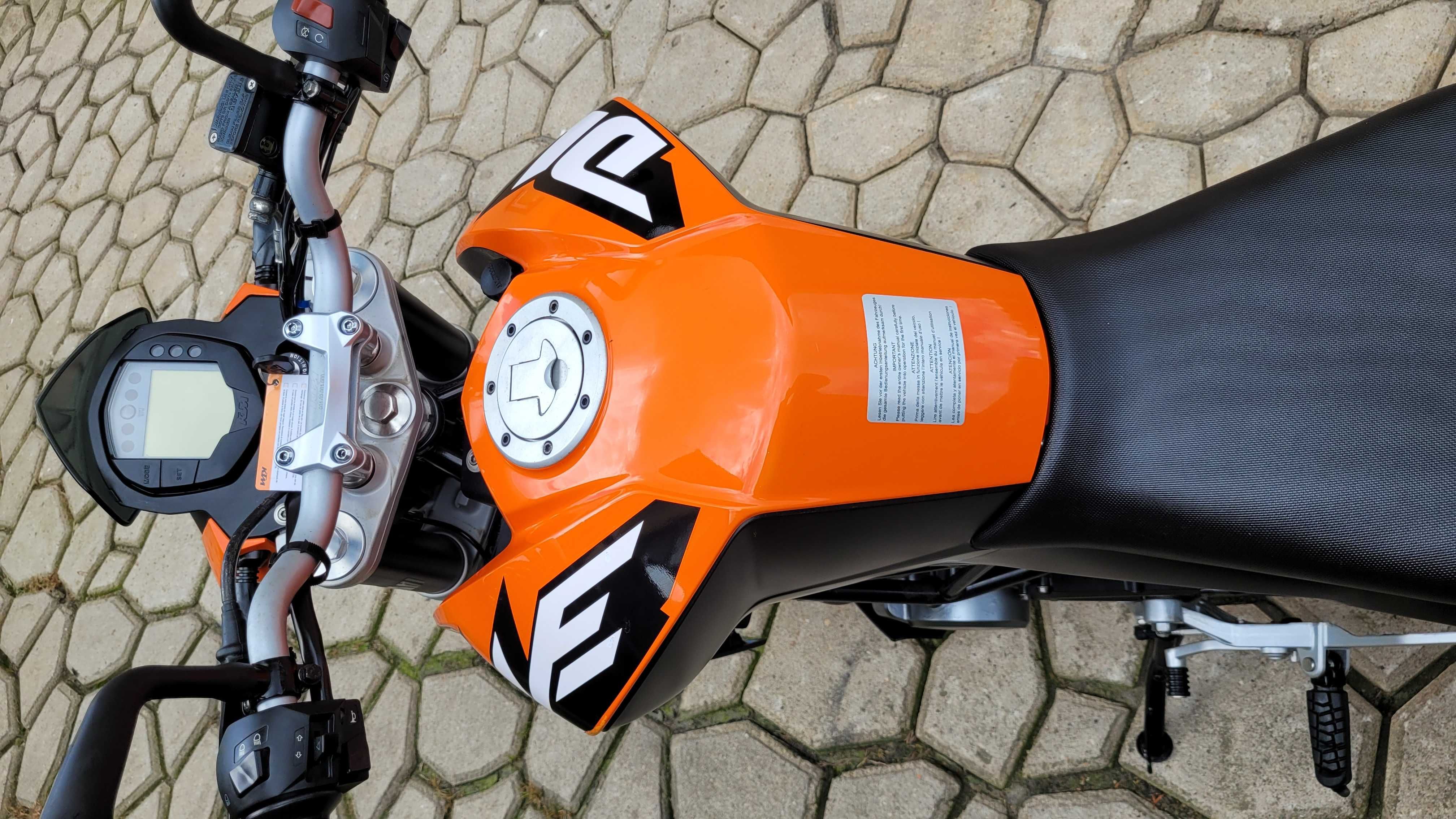 KTM 125 DUKE  z Niemiec ABS ,  Acrapović , WP,  Serwisowany