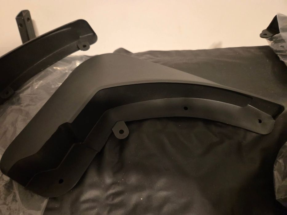 Chlapacze komplet peugeot 5008