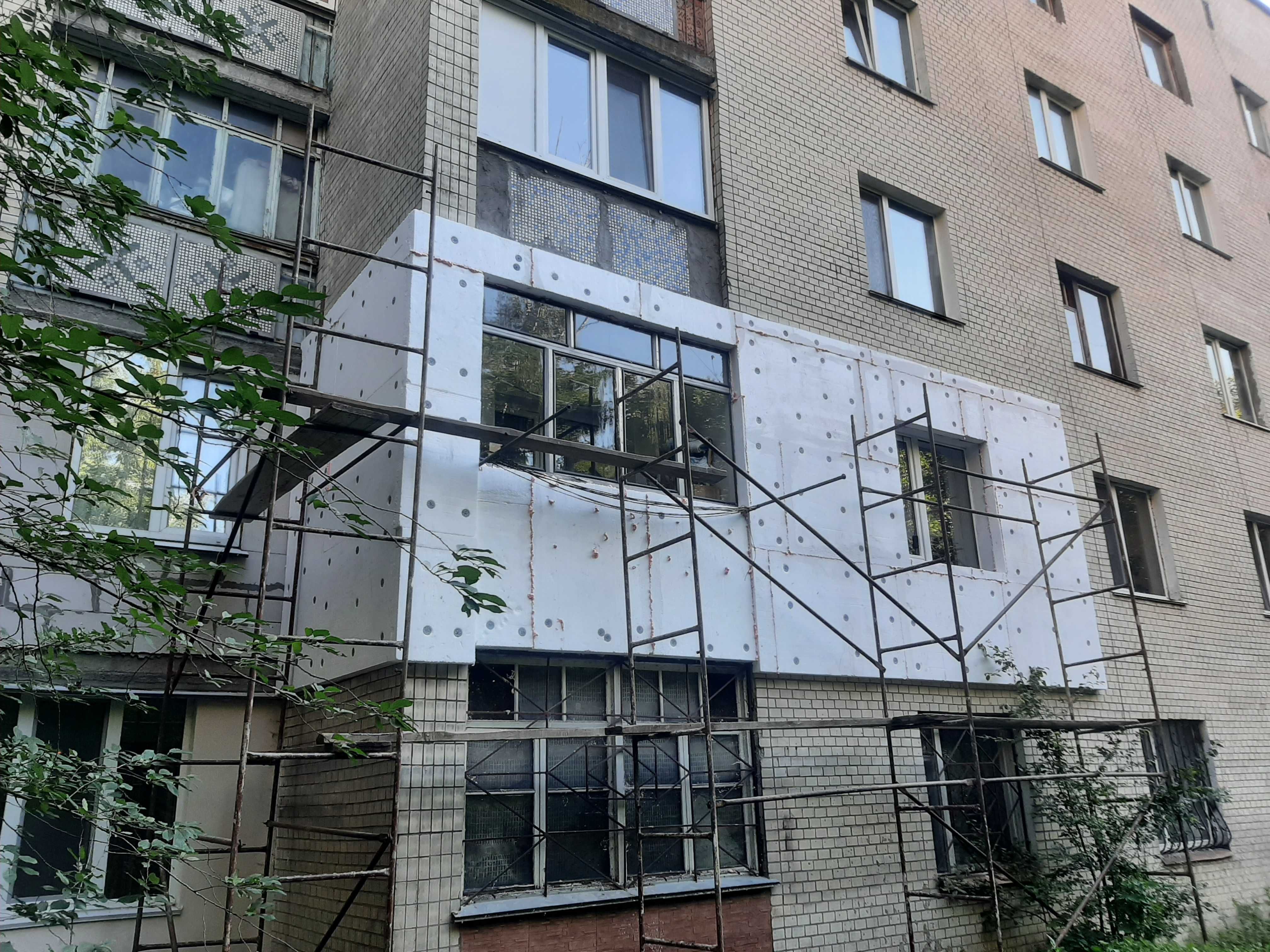 Утепленя фасадів, висртні роботи.