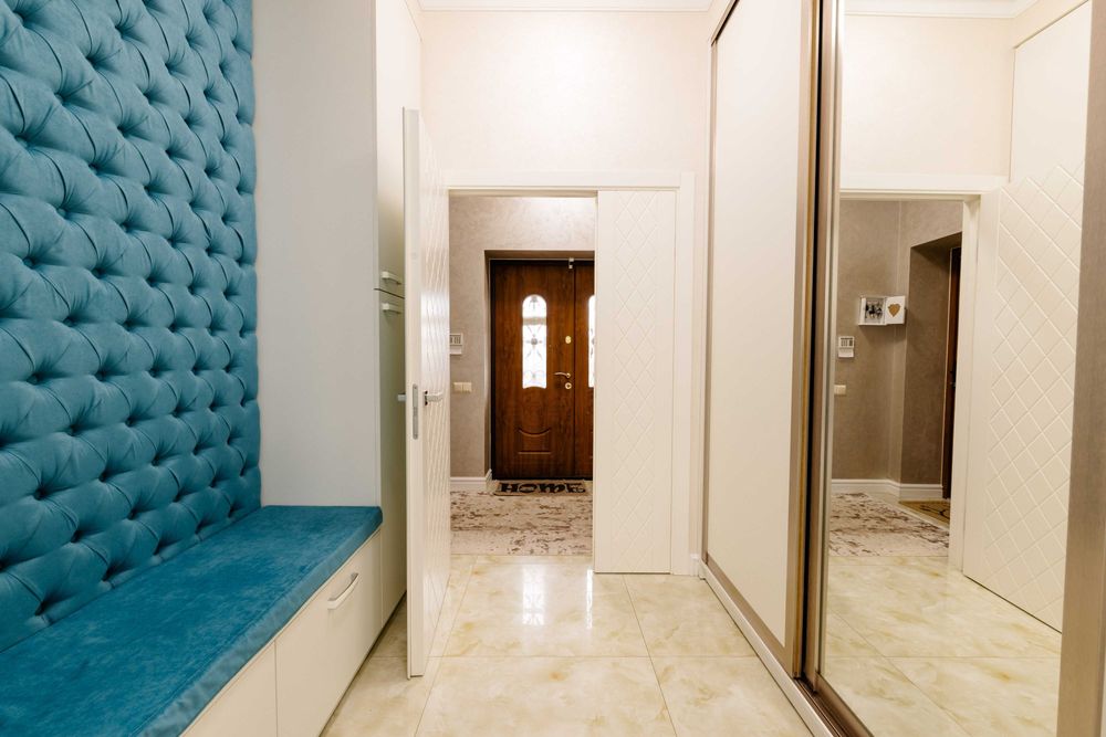 Продам будинок з гаражем та ділянкою! Район Щасливого!!!