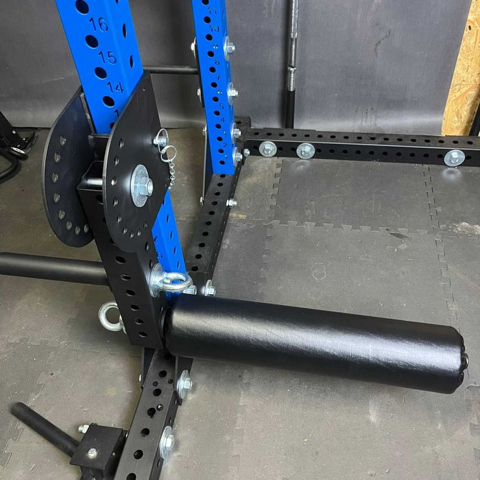 Leg curl rack + wałek nordic curl 2 w 1 / akcesoria do klatki