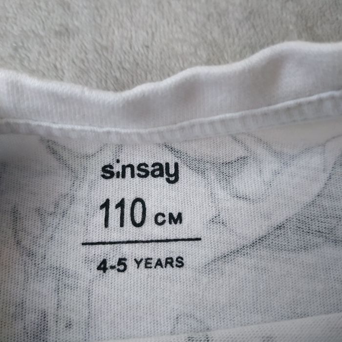 Koszulka Rekiny Sinsay 110