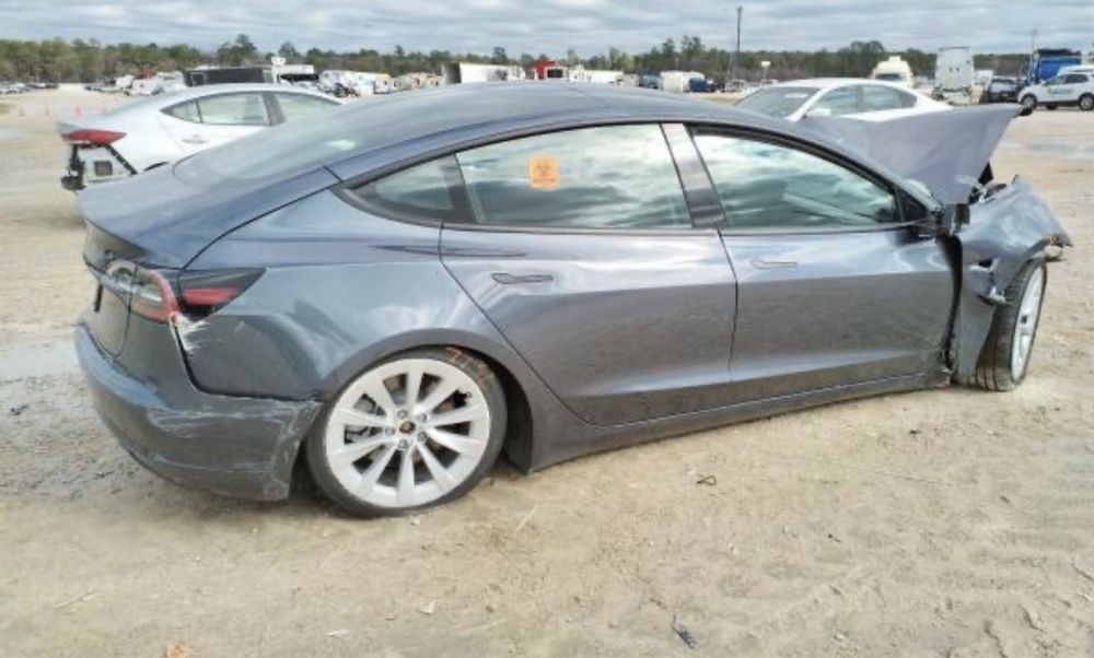 Tesla Model 3 06/2022