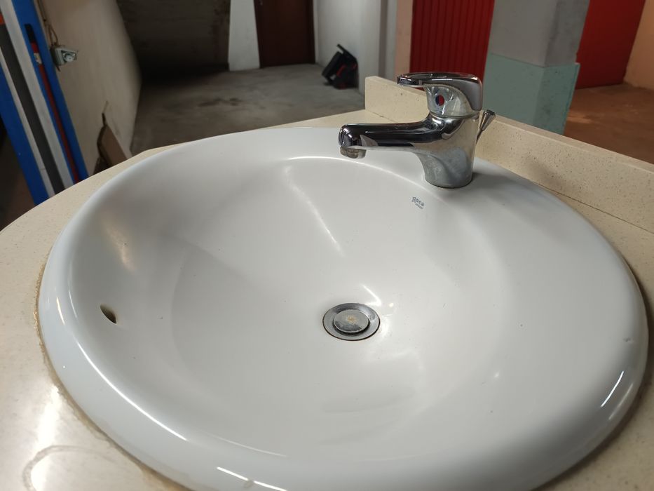 Móvel de casa de banho, lavatório.