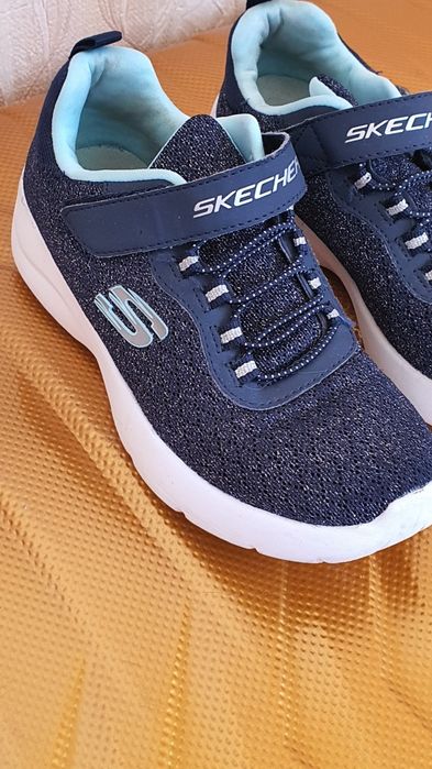 м'які кеди Skechers для дівчинки, розмір 32