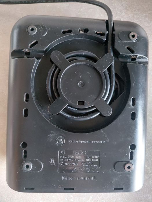 Чайник BOSCH с регулировкой температуры.