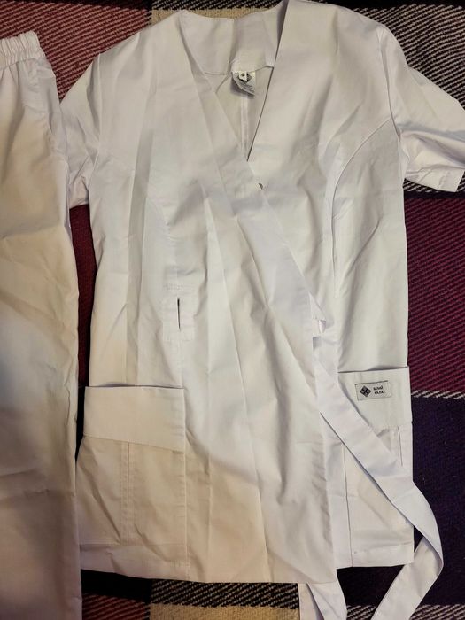 Медична форма (біла) 42 р.