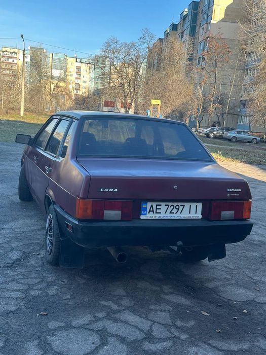 Продам ВАЗ 2199 на полном ходу!