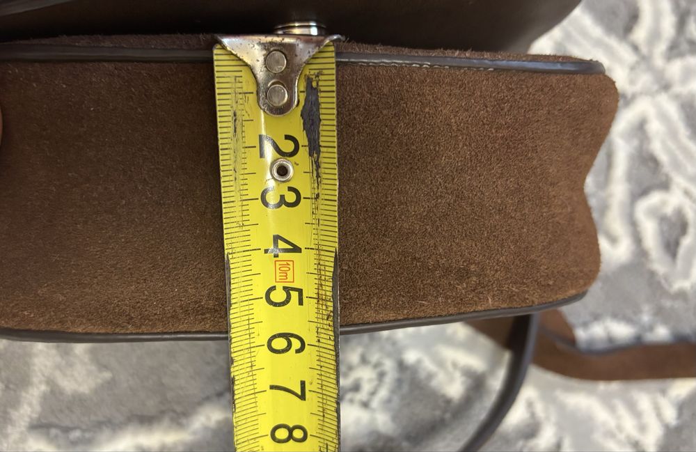 Zara сумочка з велюровоі шкіри