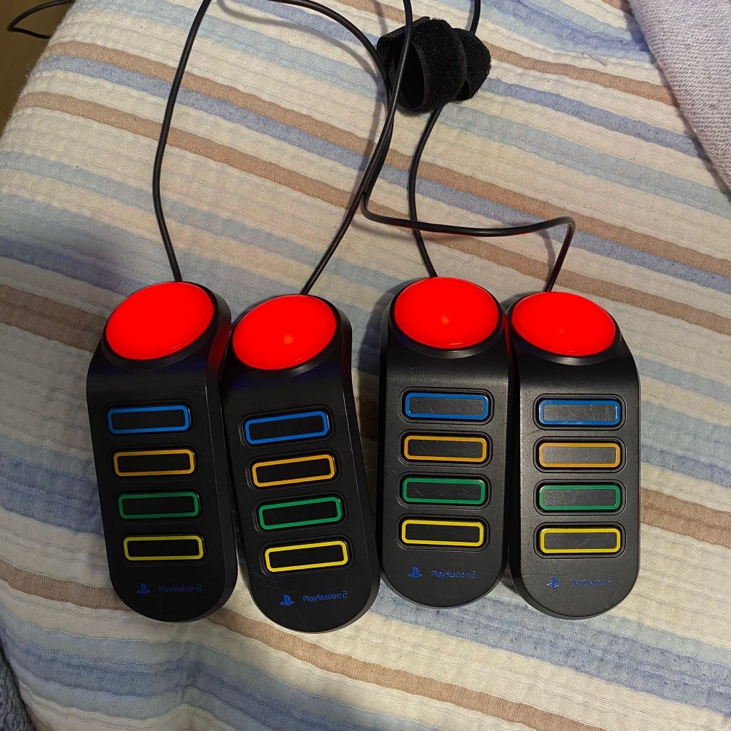 Consola Ps2 com muitos acessórios