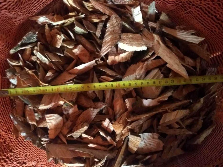 Biomasa zrębki rozpałka opał ściółka podsypka