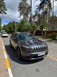 Продам Jeep Cherokee 2.4