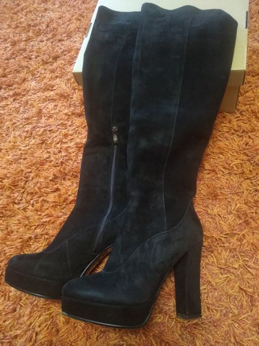 Сапоги высокие 38 р.