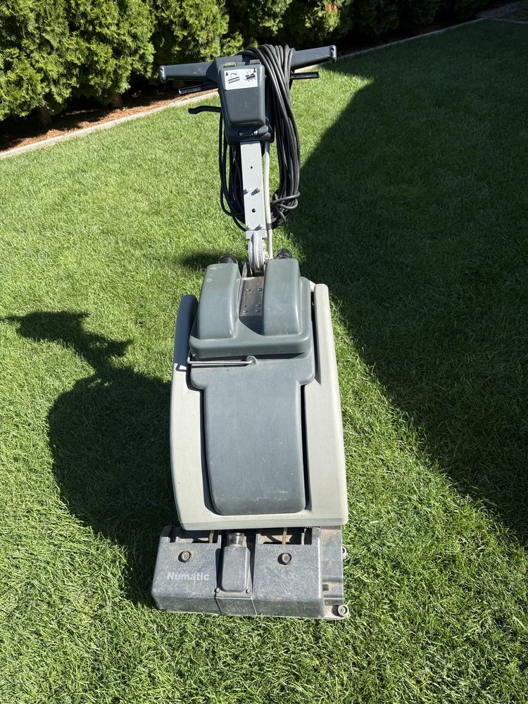 Szorowarka Numatic