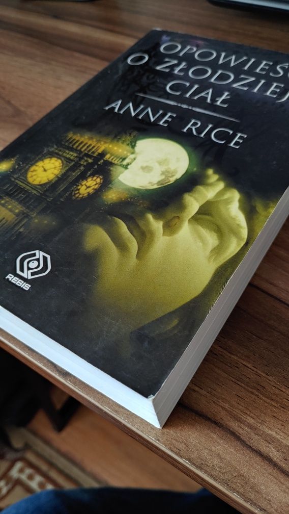 Anne Rice: Opowiesc O Zlodzieju Cial Memnoch Diabel Wampir Armand Krew