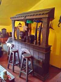 Bar brasileiro em madeira