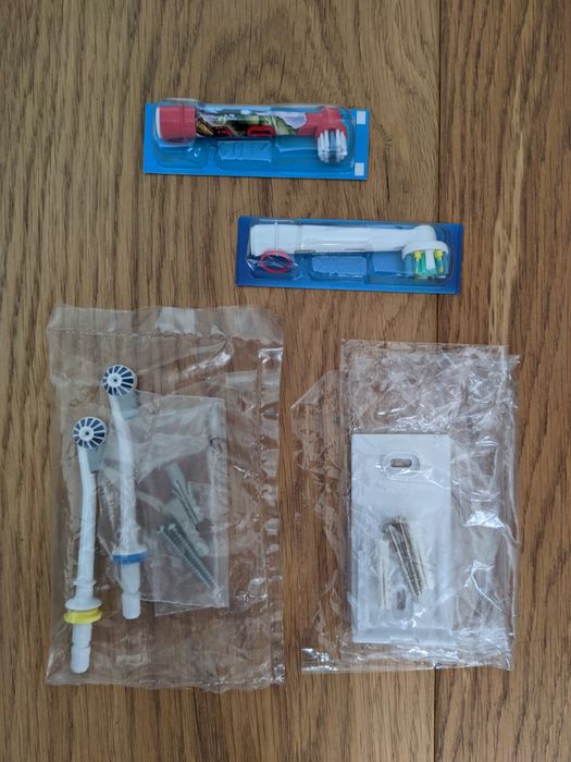 Oral-B 8500 DLX Professional Care - baza, szczoteczka, irygator