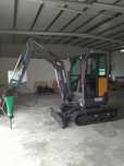 Mini giratória escavadora VOLVO com 2600kg