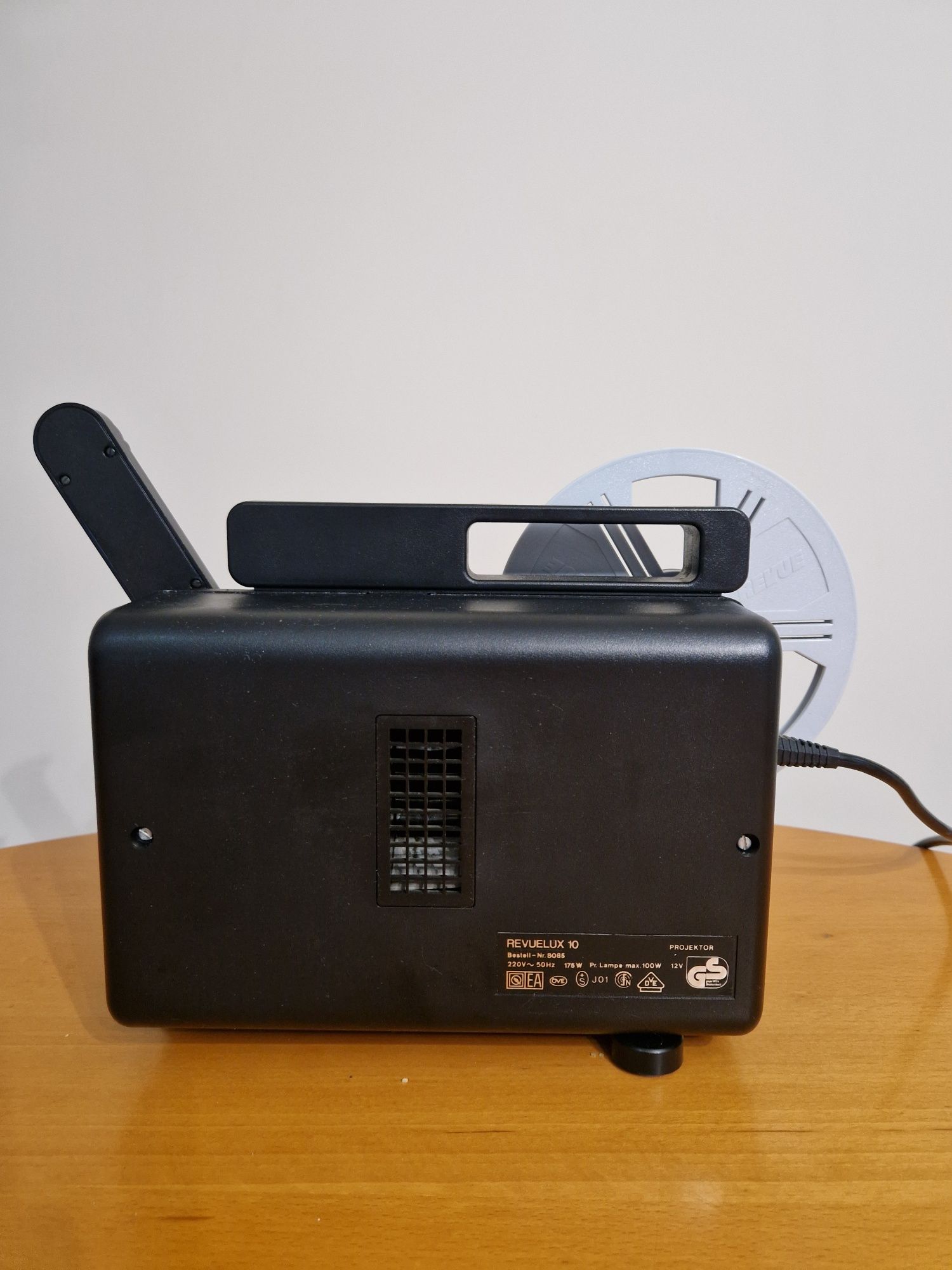 Projektor Revue lux 10