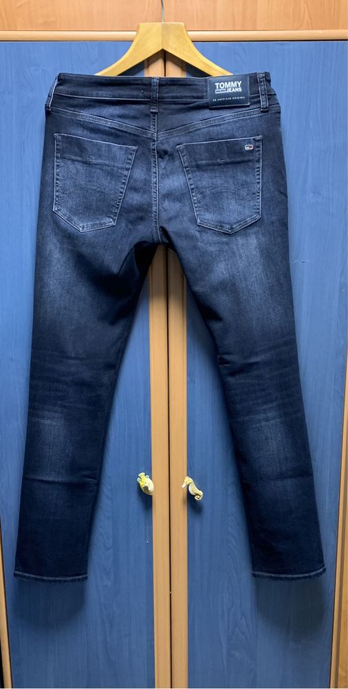 Мужские джинсы Tommy Hilfiger темно-синий.Размер 32W/32L