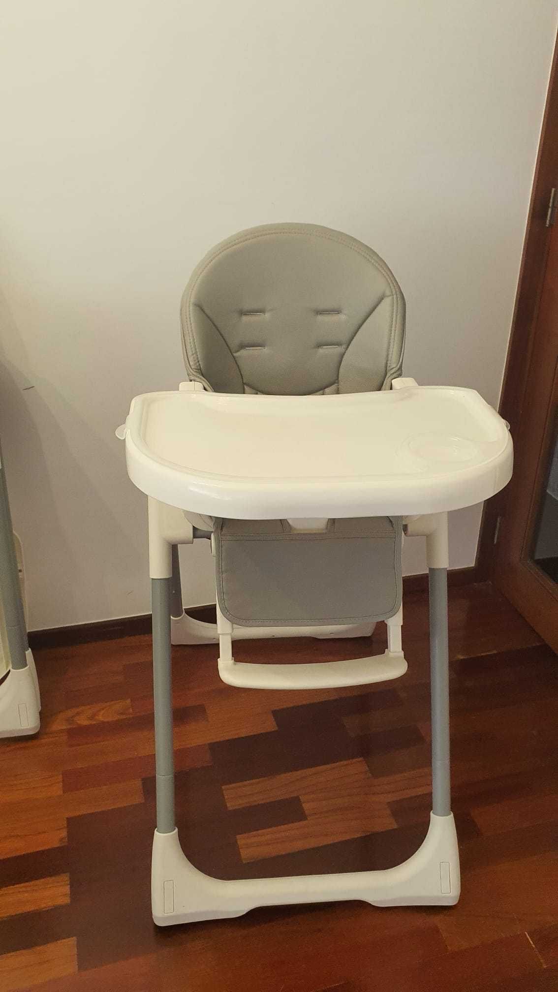 Cadeira de refeição ajustável e dobrável para bebê