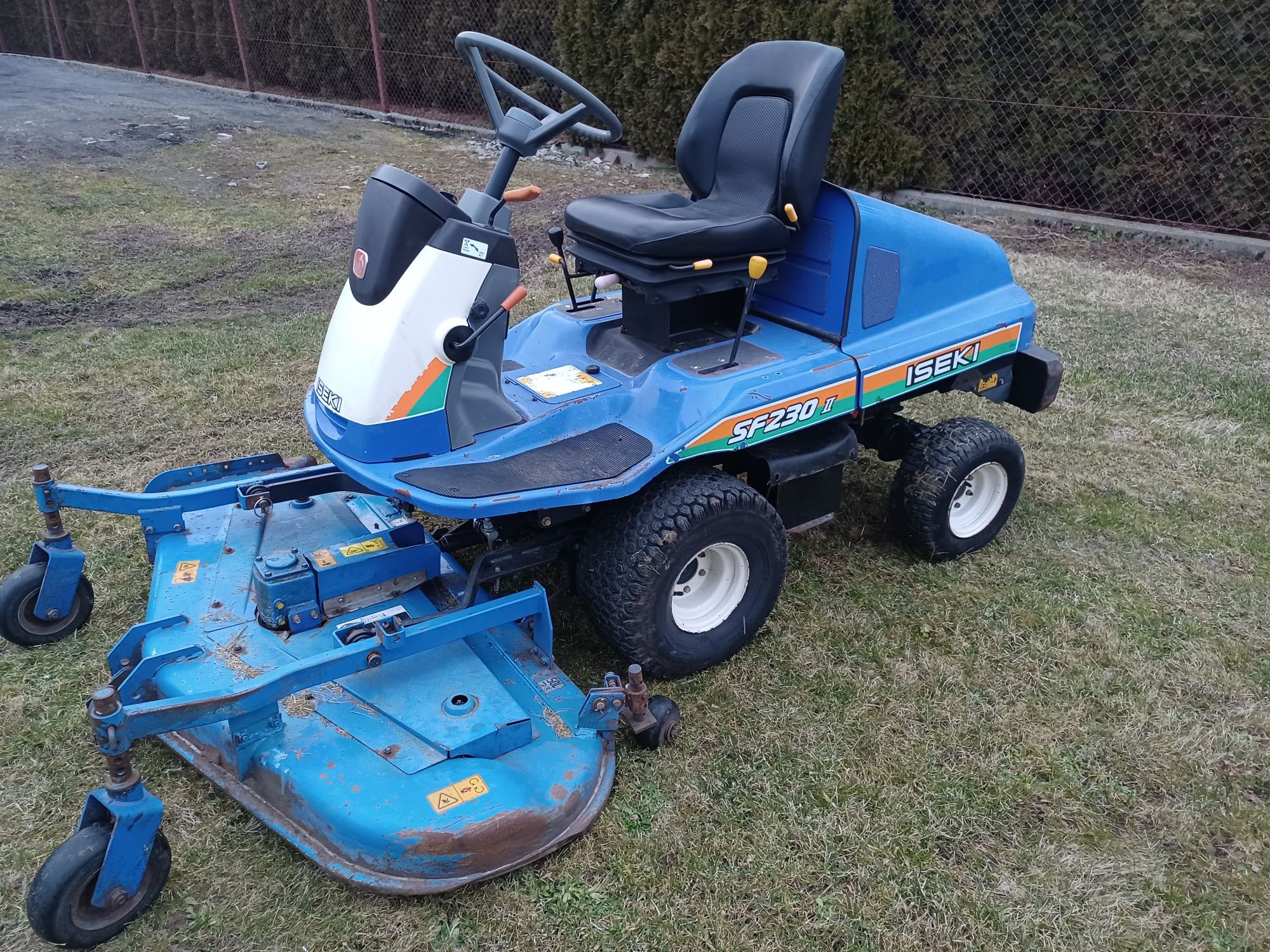 Kosiarka traktorek iseki  sf 230 pług do śniegu 4×4 23km