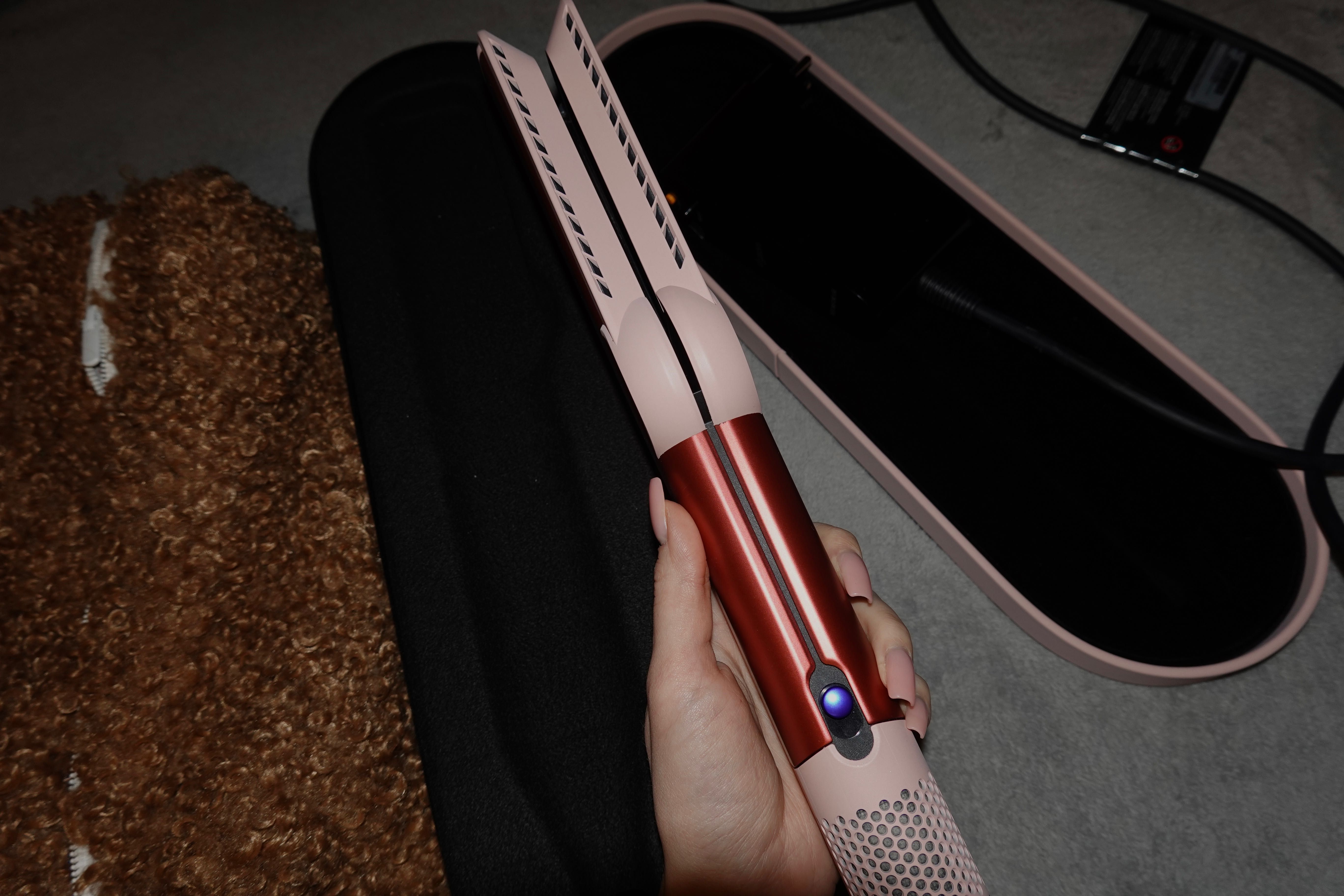 Dyson airtsrait strawberry bronze