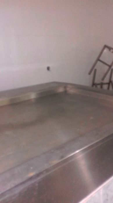 Banca em inox 2,76x1,39