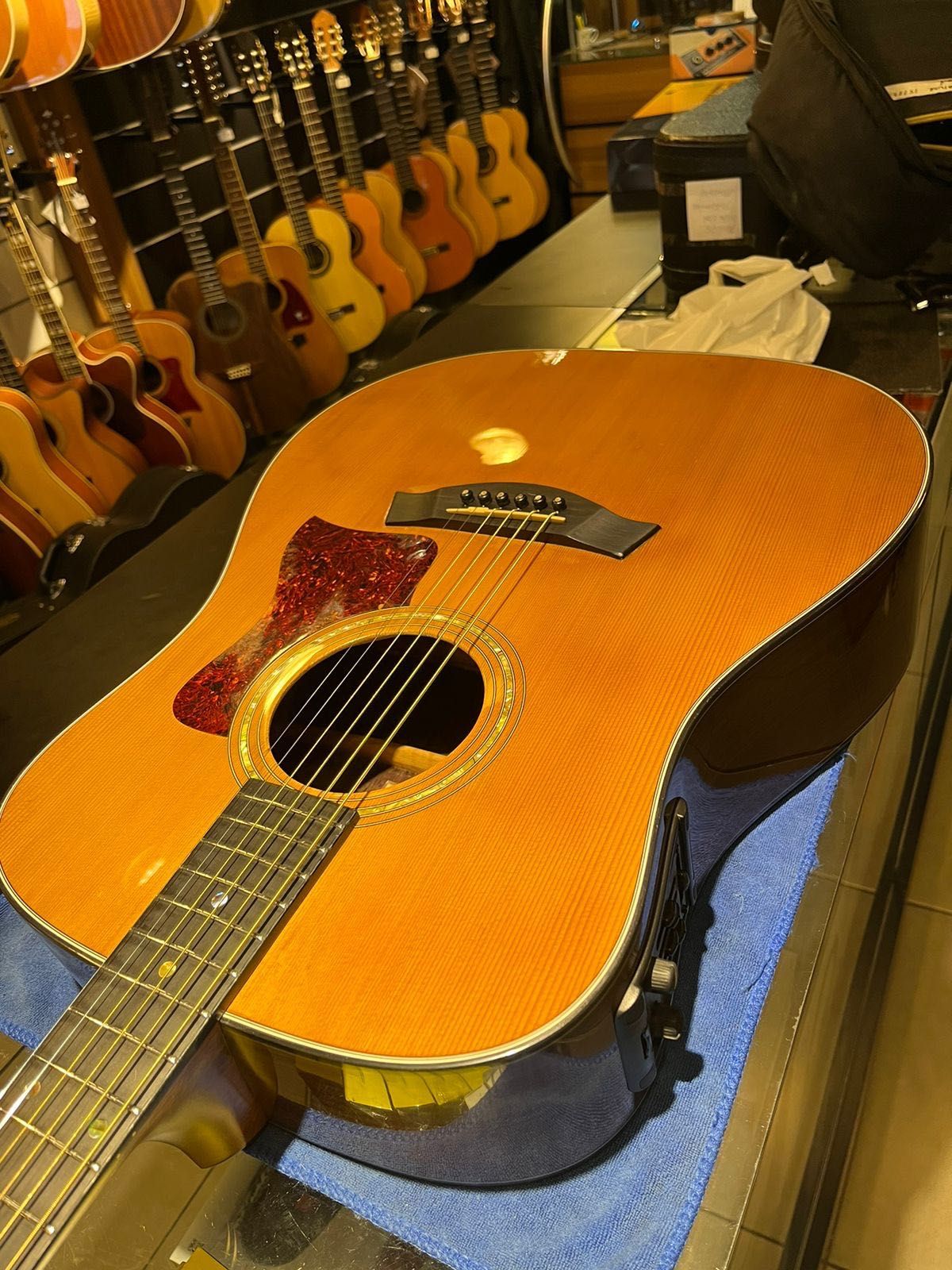 Taylor 710 Perfeito e Impressionante