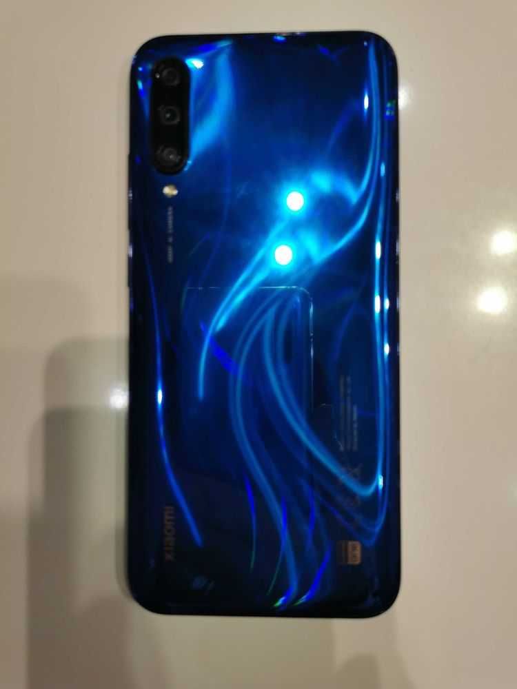Telefon komórkowy Xiaomi Mi A3 niebieski blue 64 GB /4 GB RAM