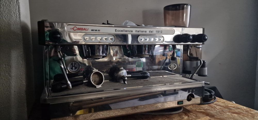 Máquina cimbali m27 + moinho faema