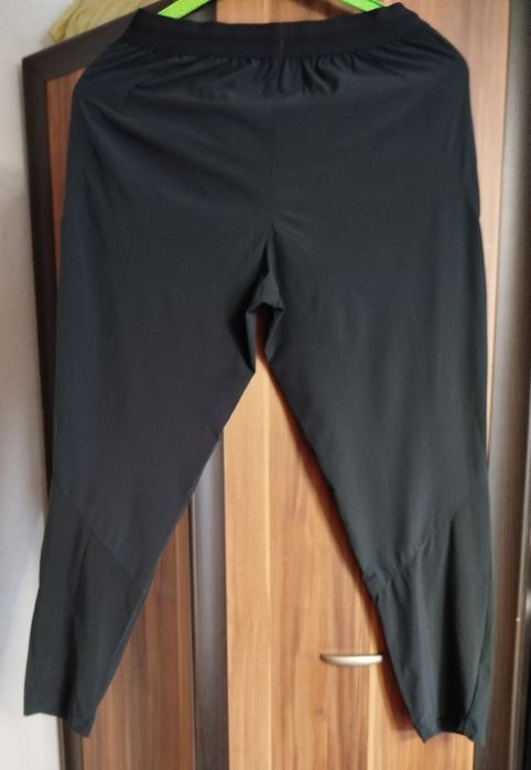 Spodnie dresowe męskie Nike Dri Fit rozmiar S stan idealny