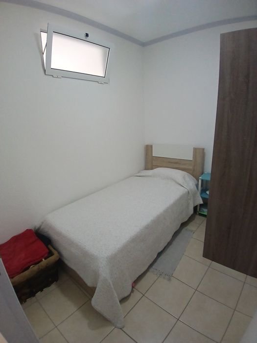 Comercio e apartamento T-2